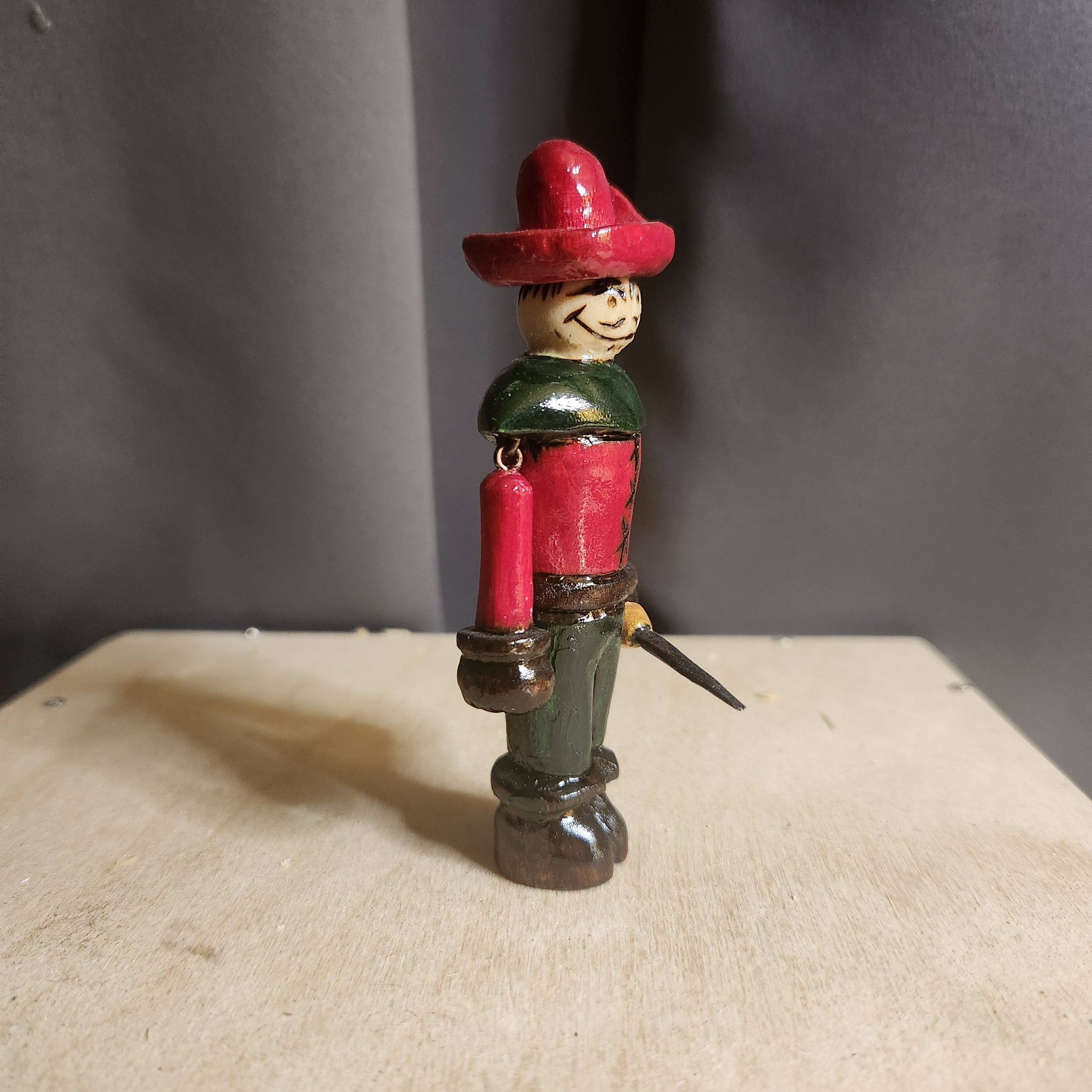 Sword Fighter Figurine