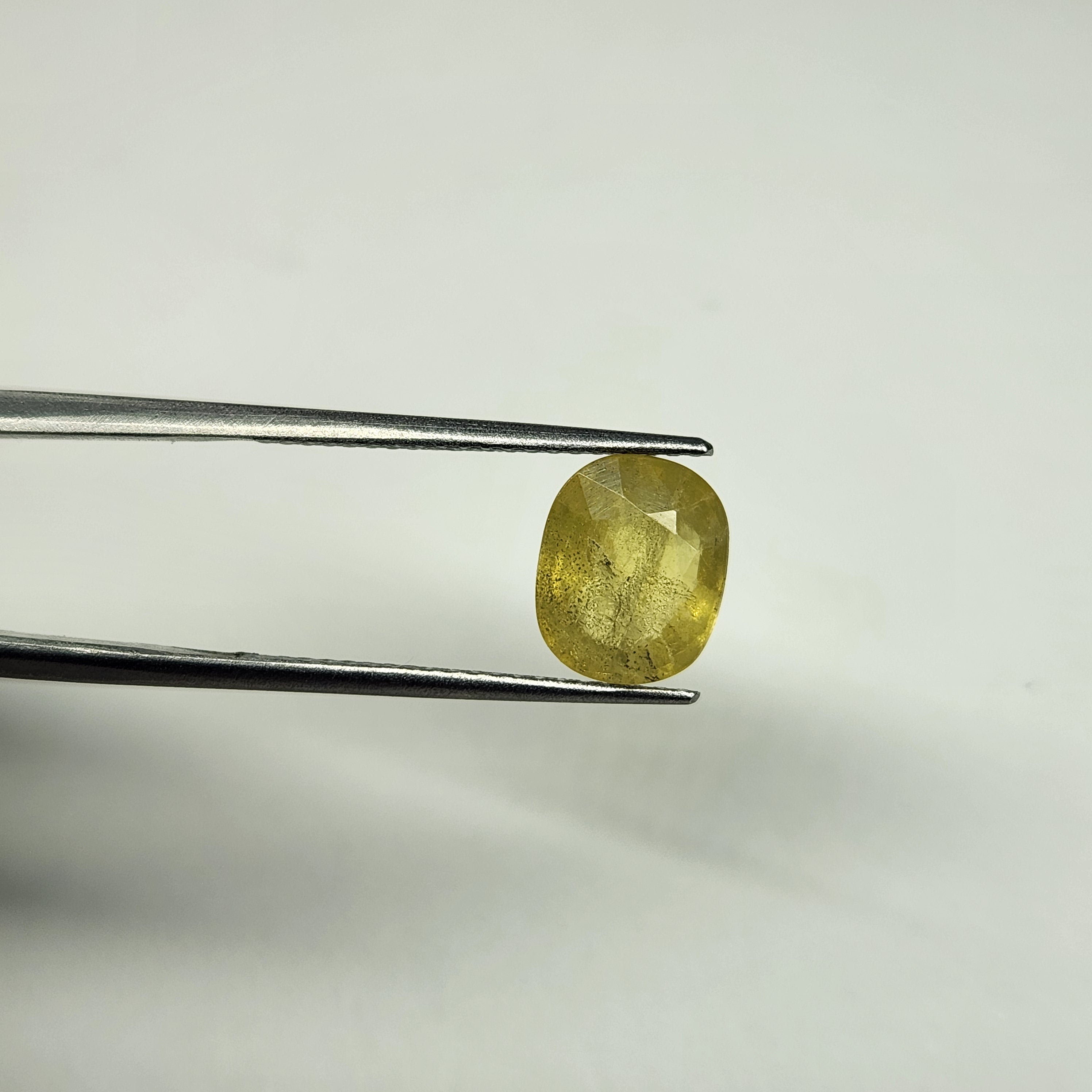 Yellow Sapphire 2.47ct