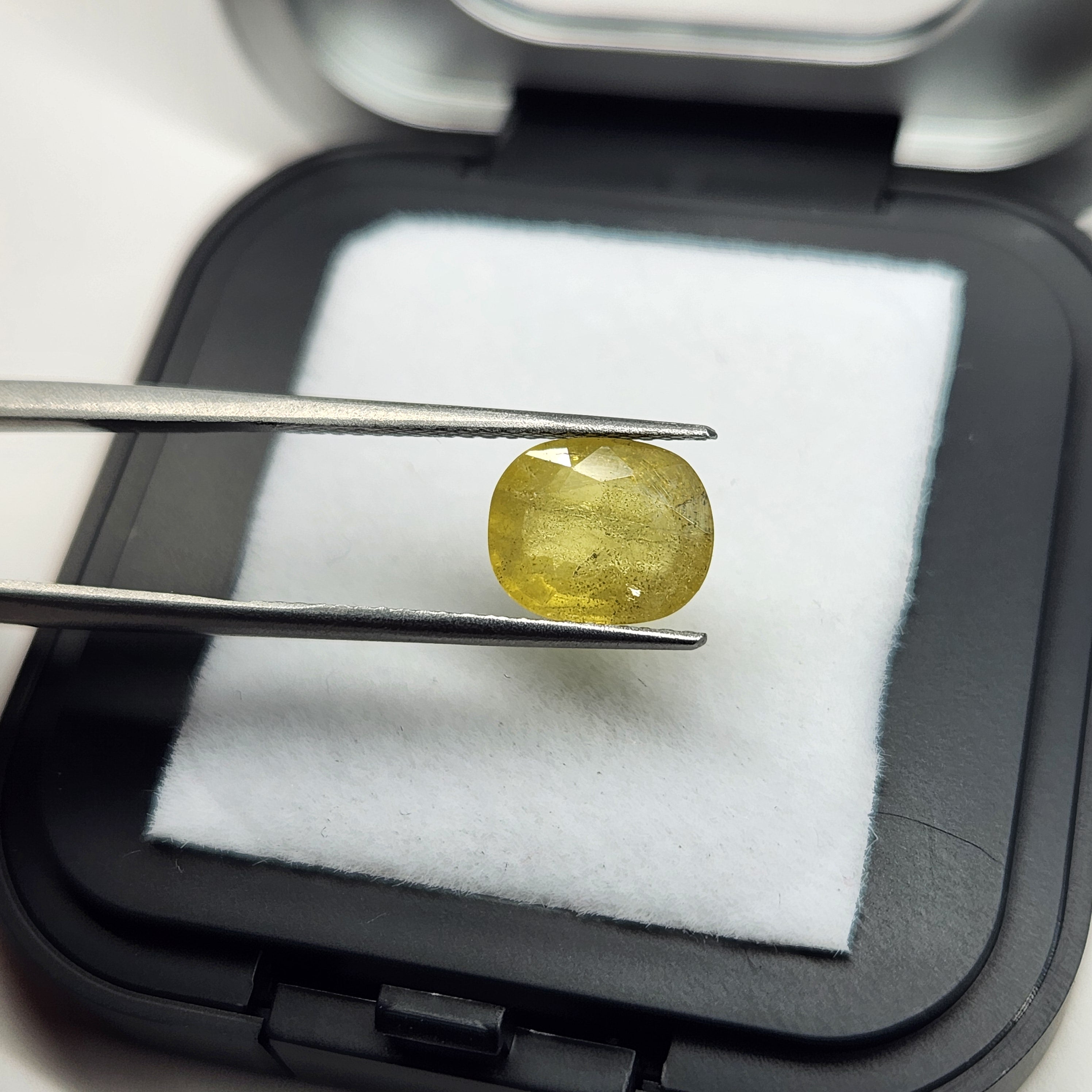 Yellow Sapphire 2.47ct