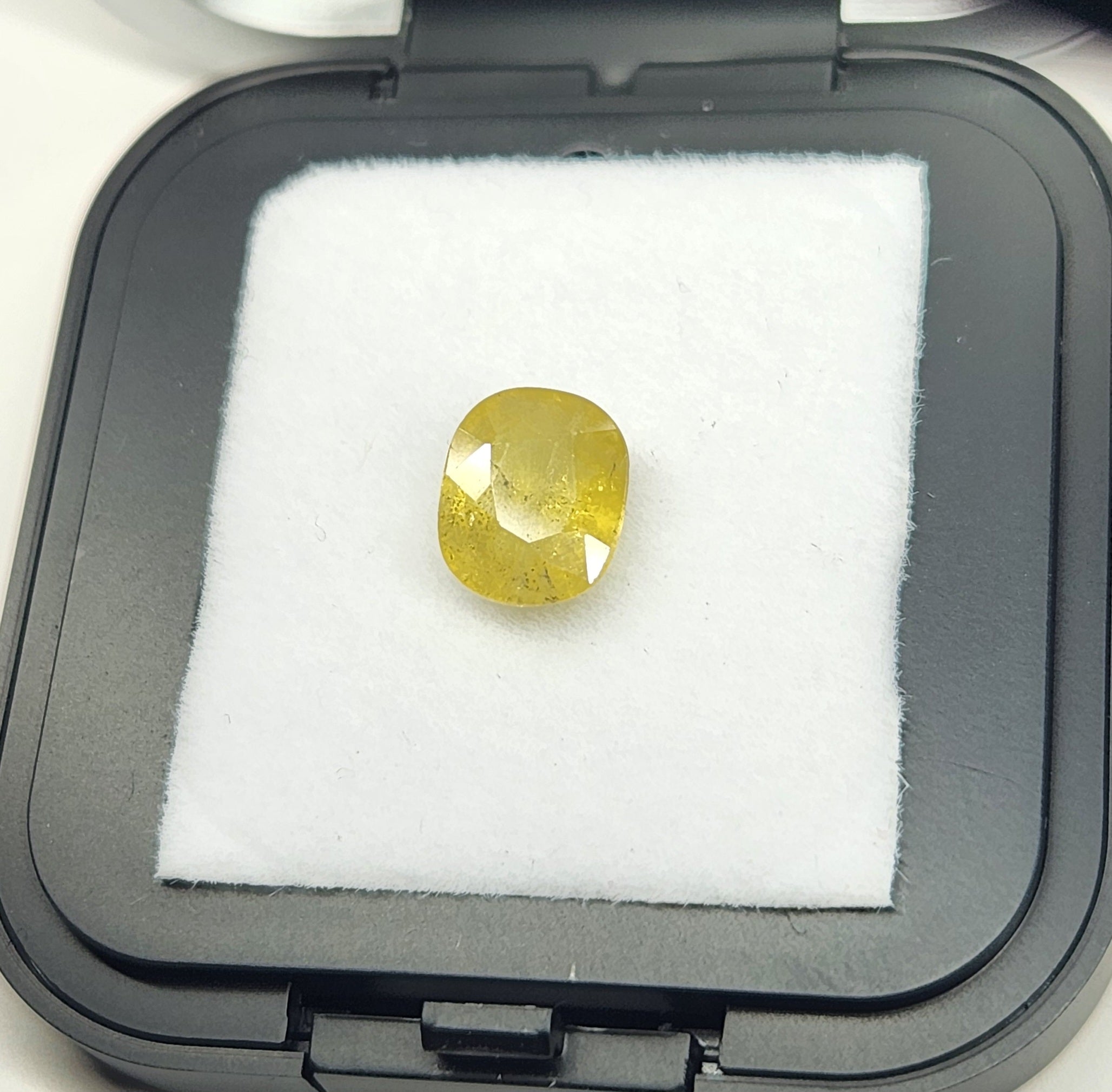 Yellow Sapphire 2.47ct