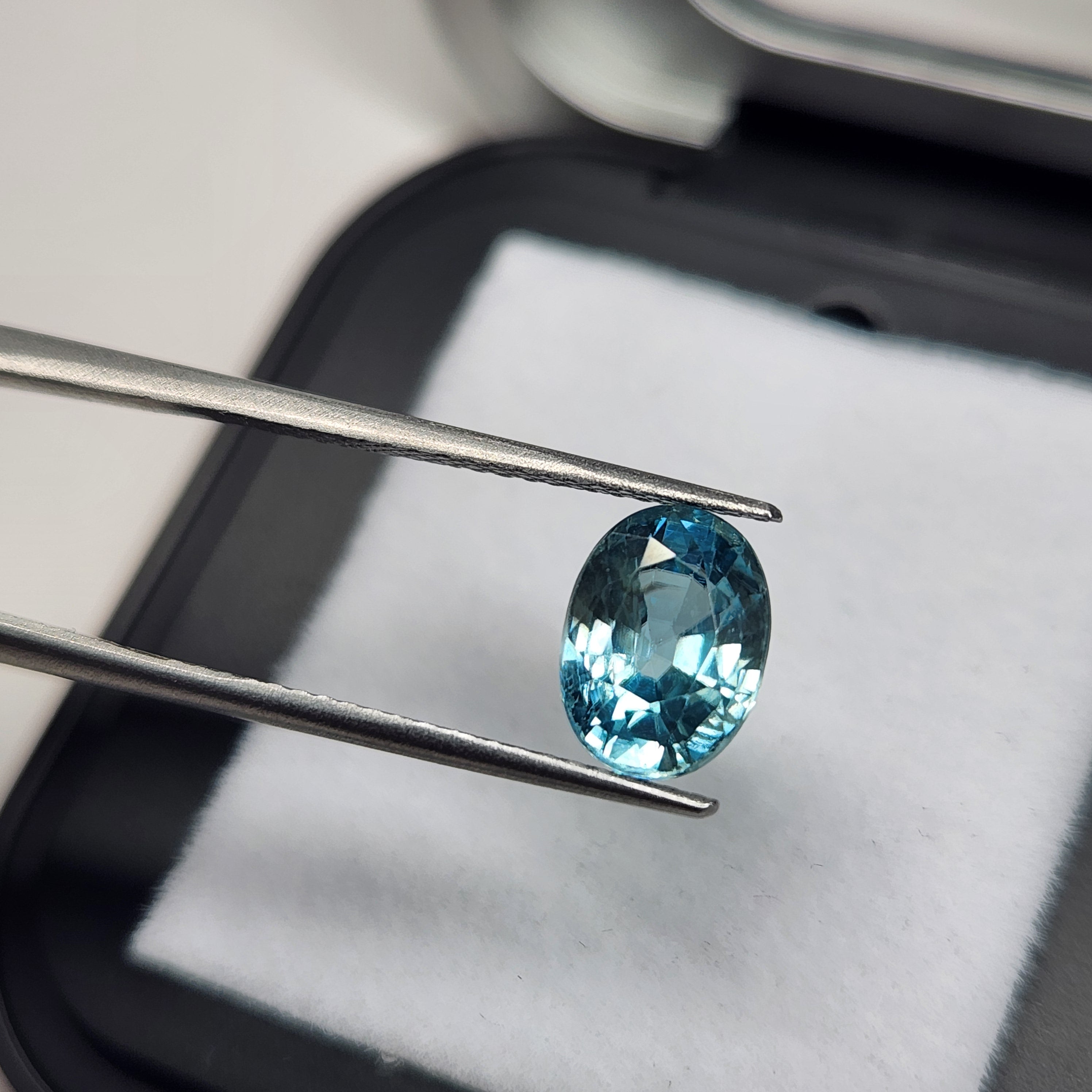 Blue Zircon 2.71ct