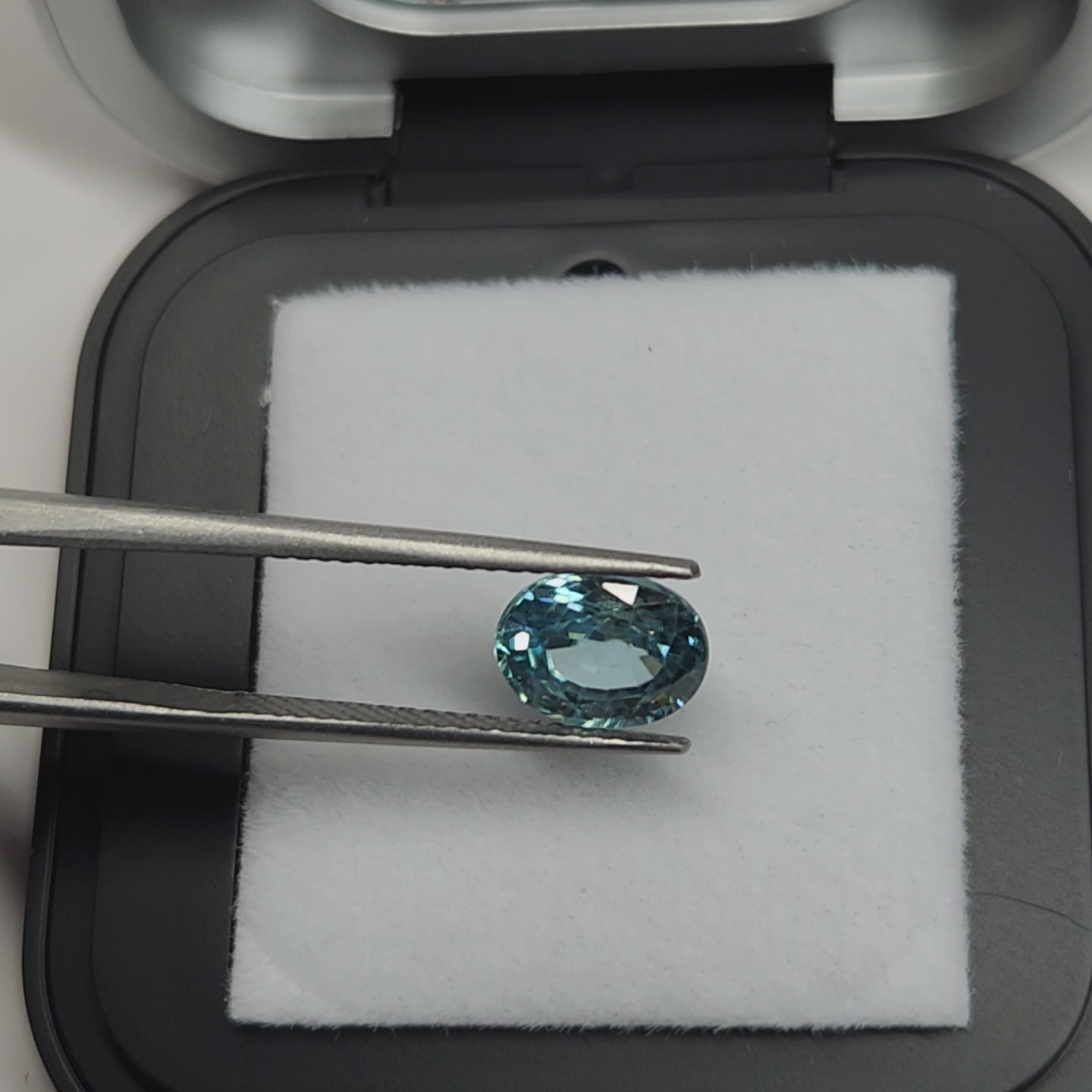 Blue Zircon 2.62ct