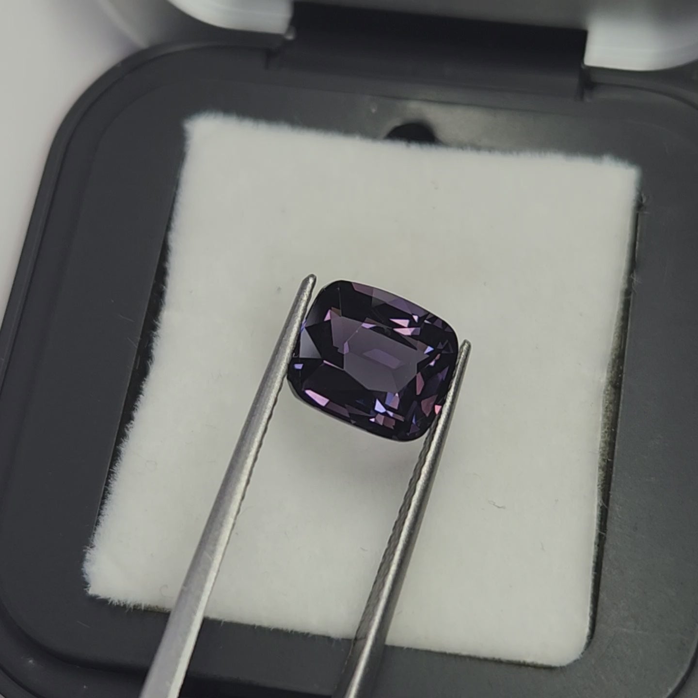 Purple Spinel 3.03ct